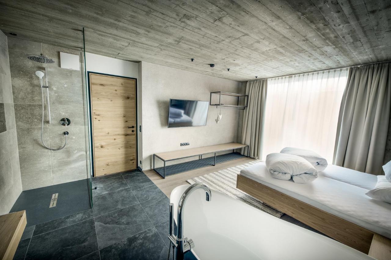 Glanz & Glory Appartements Laengenfeld Esterno foto